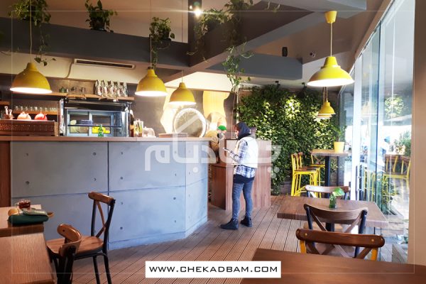 دیوار سبز کافه پلاتو