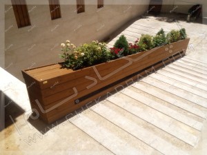 محوطه سازی پاسداران تهران گلدان چوبی ترمووود حیاط